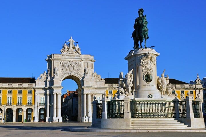 Entre Capitales - Private route between Porto and Lisbon