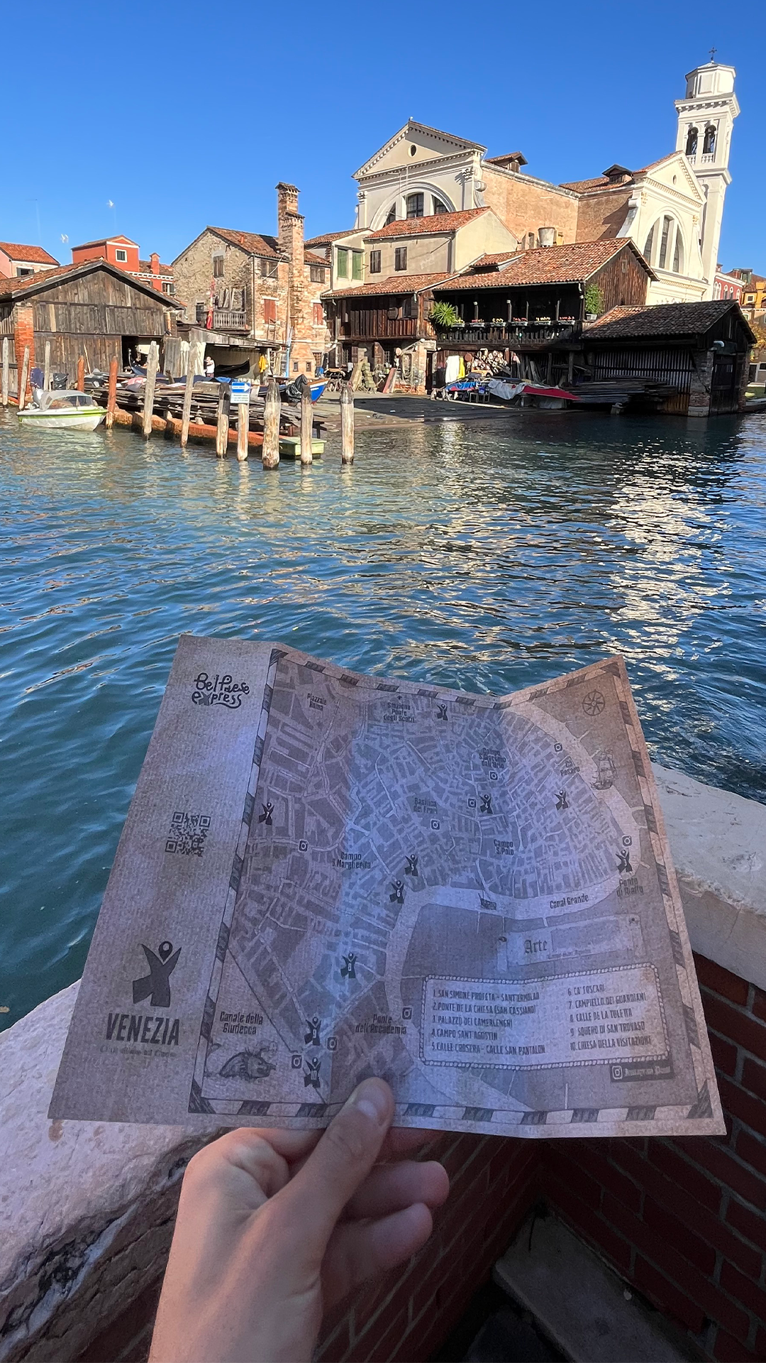 The Hunt for the Man in the Capelon - Treasure Hunt 2.0 in Venice