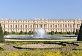 Giverny Monet Private Day Tour with Versailles and Lunch from Paris with Hotel Transfers