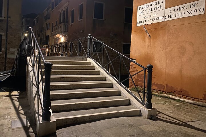 An Evening Stroll in the Heart of Venice