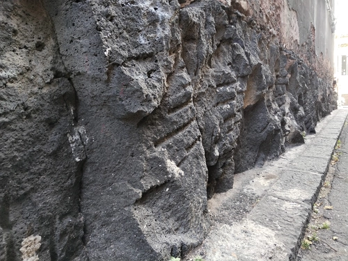 Discover the Lava of Etna with Me in Catania