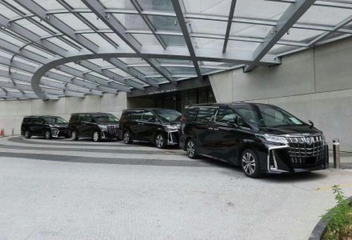 Singapore: Private Downtown/Sentosa → Airport/Seaport