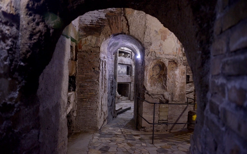 Rome: Catacombs of San Callisto Guided Tour