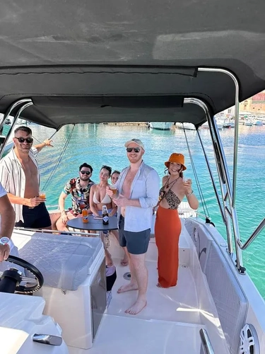Barca Petra MONDELLO Tour