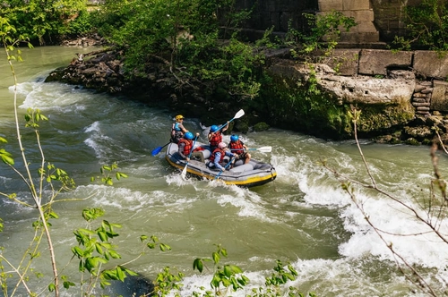 Rome: urban rafting tour on the Tiber River with Roman pizza
