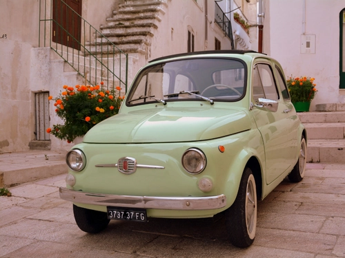 DOLCE VITA TOUR E-500: DISCOVER ROME IN RETRO AND SUSTAINABLE STYLE