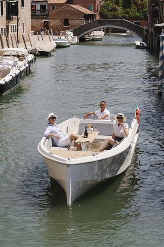 Explore Venice on Electric Boat