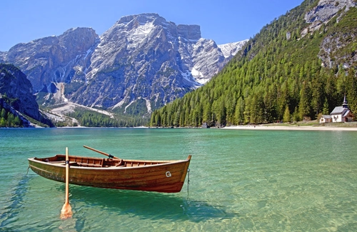 Day trip to the Dolomites & lake Braies