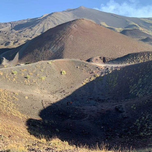 Etna Morning Tour with tasting at a farm - 2000 meters