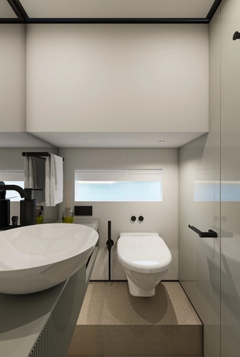 Manda Yacht S 50.3: Elegance on the Sea (Weekly)