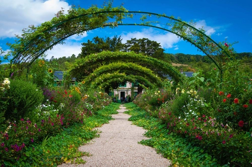 Giverny Monet Half Day Guided Day Trips From Paris with Roundtrip Hotel Transport