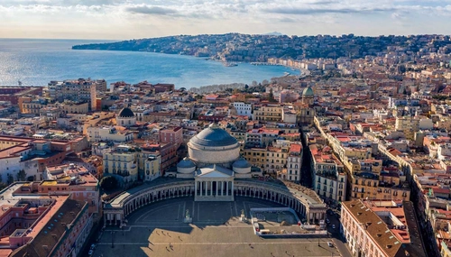 Naples: Kings and Queens, Stories and Mysteries