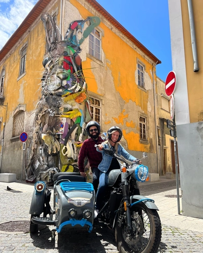 Highlights of Porto on a Vintage Sidecar - Half Day