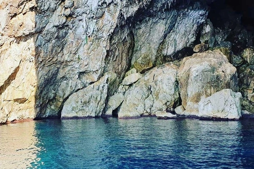 1h30 Boat Tour in Santa Maria di Leuca – Marine Caves and Enchanting Landscapes