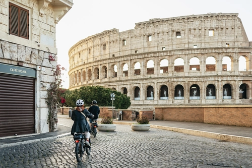 Roman Sunrise E-bike Adventure