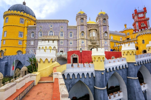 Sintra Tour – Pena Palace, Sintra Historic Center, Azenhas do Mar, Cabo da Roca & Cascais